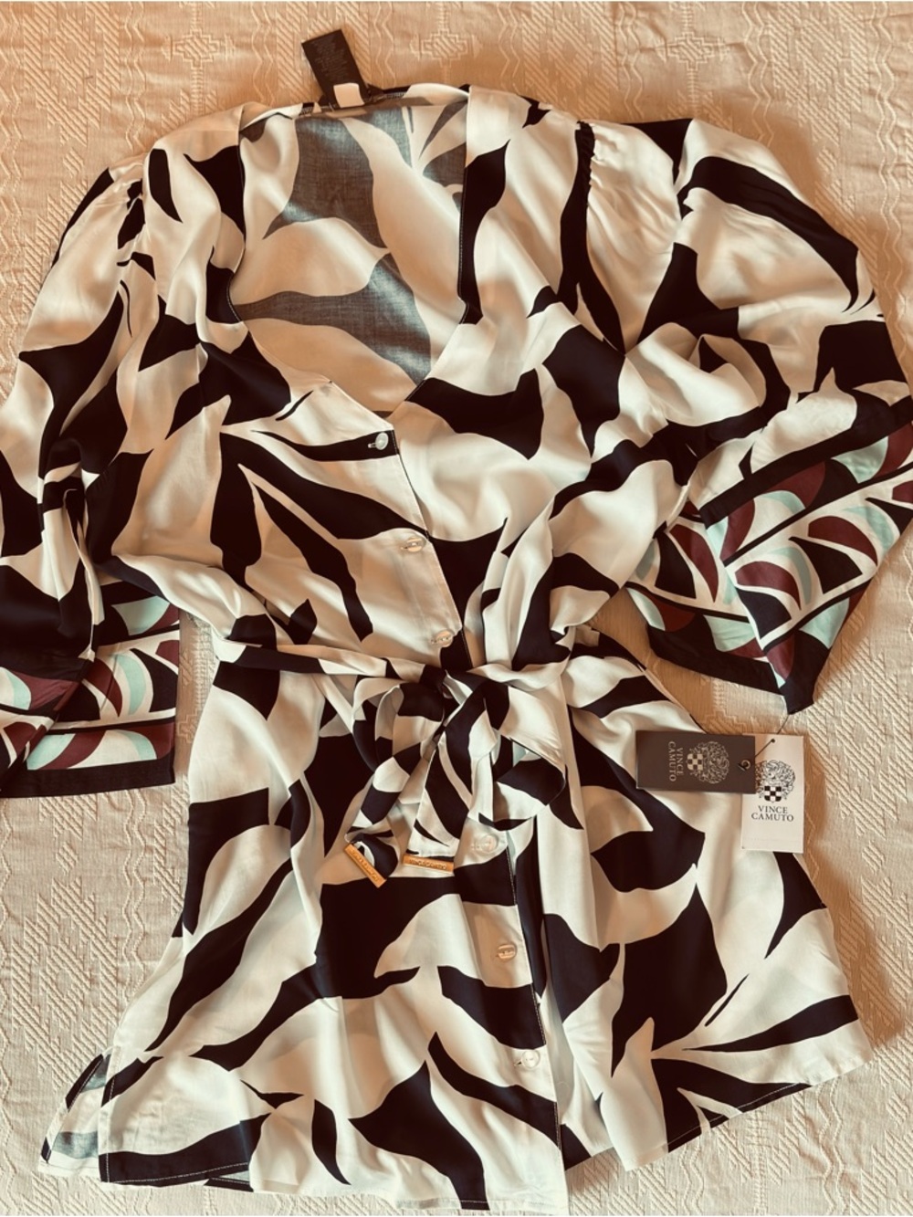 NWT!!! Beach Swimsuit Cover up / Size Sm/Med, FITS 6/8/10 Vince Camuto Orig $150